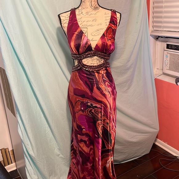 CINDERELLA DIVINE sexy dress formal sz 6 - Picture 1 of 6